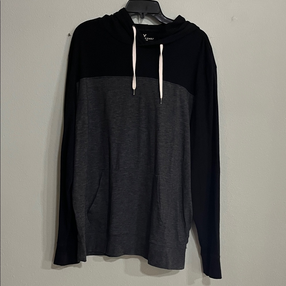 American Eagle Men's Black and Gray Hoodie